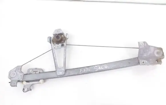 Rear door manual window regulator