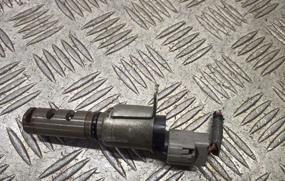 Toyota Auris 150 Camshaft position sensor 337020-5020