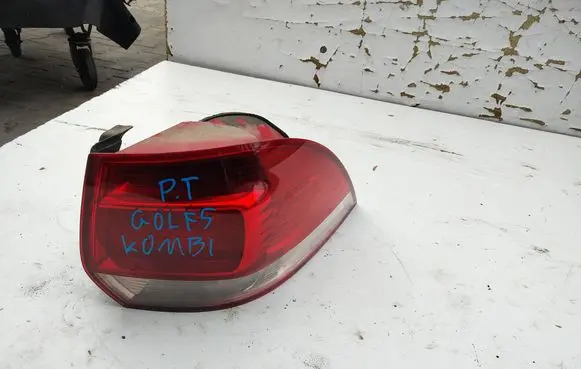 Volkswagen Golf V Rear/tail lights