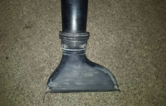 BMW 5 E34 Air intake duct part 1727891