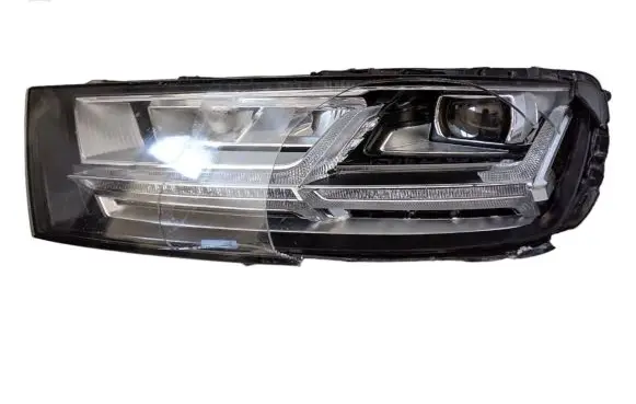 Audi Q7 4M Headlight/headlamp 4M0941033
