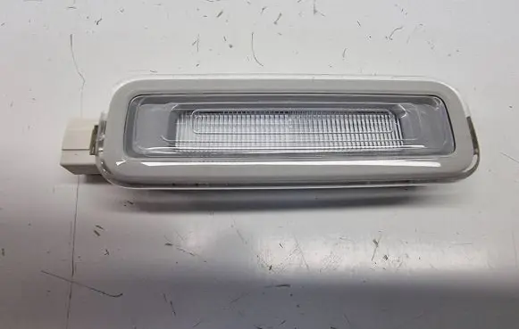 Audi Q7 4M Front seat light 4M0947105