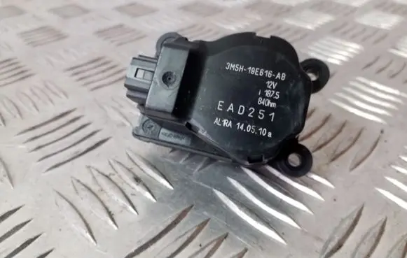Ford C-MAX II Air flap motor/actuator 3M5H19E616AB