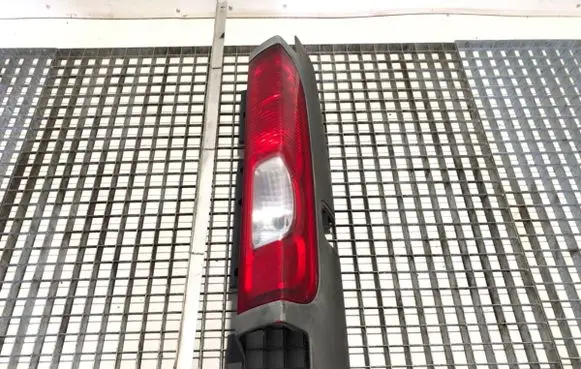 Opel Vivaro Rear/tail lights 