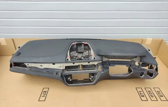 BMW 5 G30 G31 Dashboard SCHWARZ