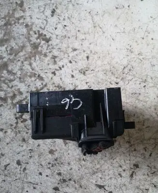 Volkswagen Golf VI Fuse module