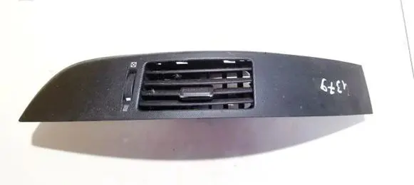 Toyota Corolla Verso AR10 Dash center air vent grill 5568064020 55680-64020