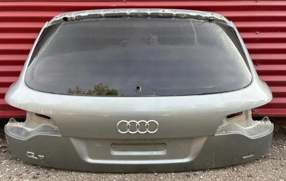 Tailgate/trunk/boot lid