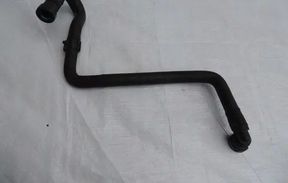 Land Rover Range Rover Sport L494 Engine coolant pipe/hose 