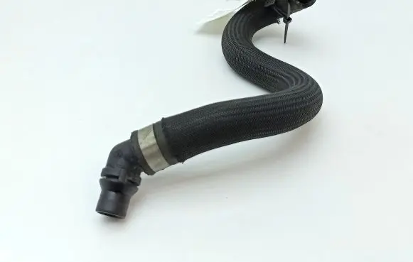 Mercedes-Benz E W211 Engine coolant pipe/hose A2118301996 A2118301998
