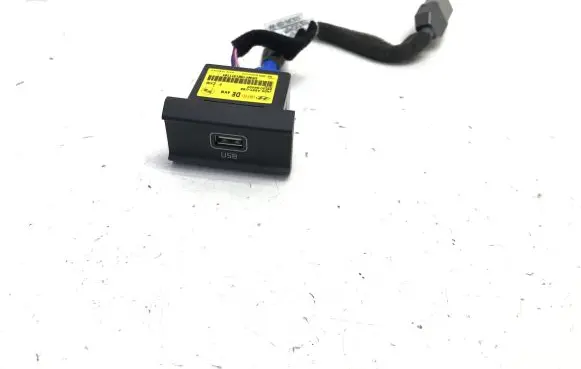KIA Niro USB socket connector 96120D4000