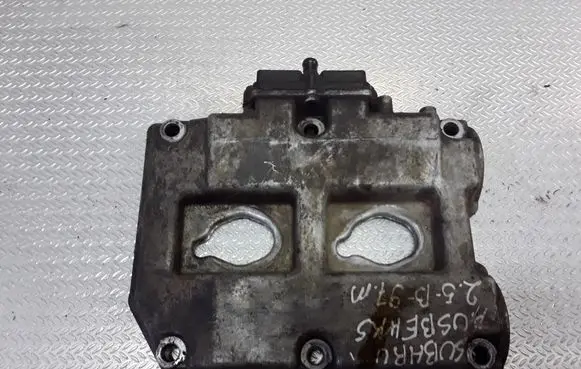 Subaru Outback Rocker cam cover 