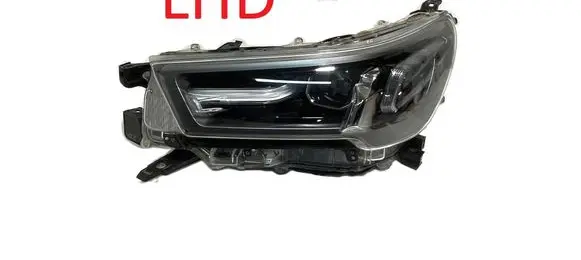 Toyota Hilux VIII Headlight/headlamp 81150YP121 43171