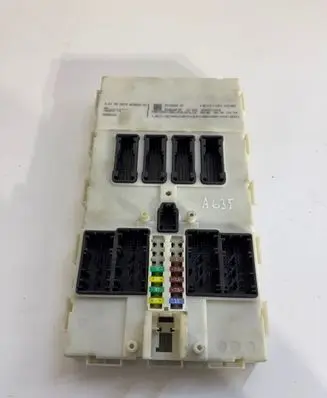 BMW 2 F22 F23 Comfort/convenience module 9315682 8260711418 524506F07