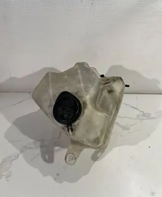 Toyota Prius (XW20) Windshield washer fluid reservoir/tank 060851145