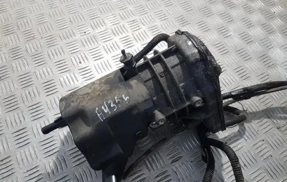 Citroen C4 I Picasso Power steering pump 9684040180