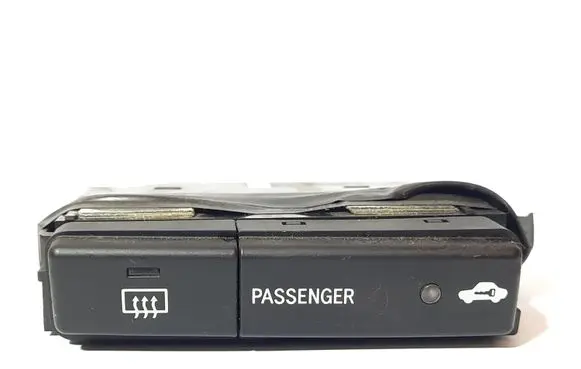 Windscreen/window heater switch