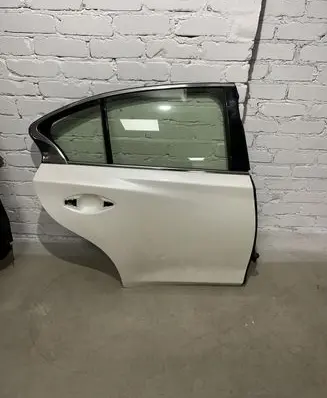 Infiniti Q50 Rear door