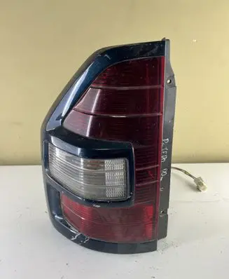 Mitsubishi Pajero Rear/tail lights STANLEYR1726L STANLEYR1726