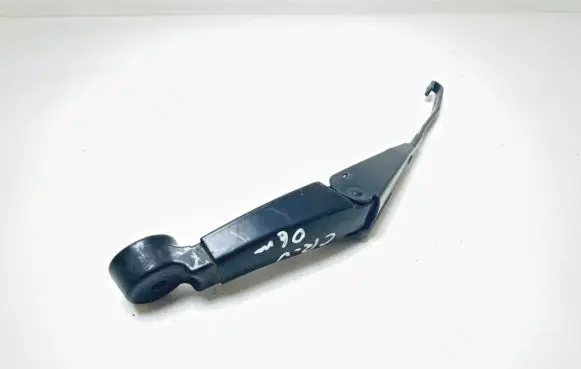 Honda CR-V Rear wiper blade arm 15786
