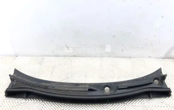 Mitsubishi Outlander Wiper trim 7405A476