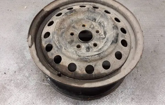 Toyota Corolla Verso AR10 R16 steel rim 2160621