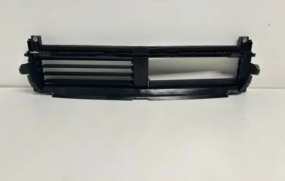Mercedes-Benz GLA H247 Intercooler air channel guide A2478854600