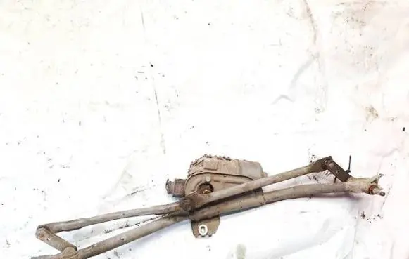Skoda Superb B5 (3U) Front wiper linkage and motor