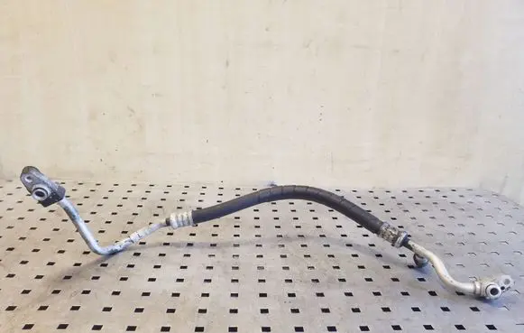 Subaru Outback Air conditioning (A/C) pipe/hose