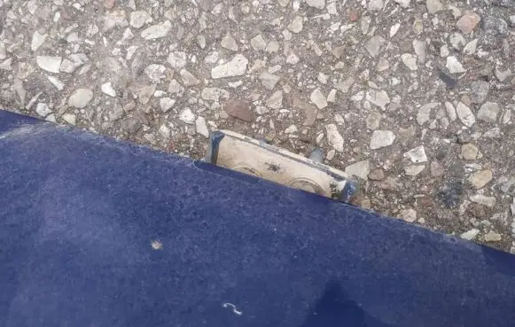Volvo V50 Tailgate/trunk/boot hinge