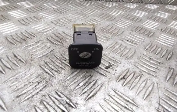 Toyota Corolla Verso AR10 Passenger airbag on/off switch 