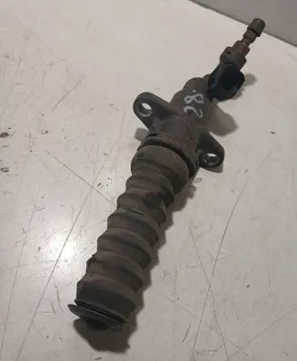 Peugeot 206 Clutch slave cylinder 