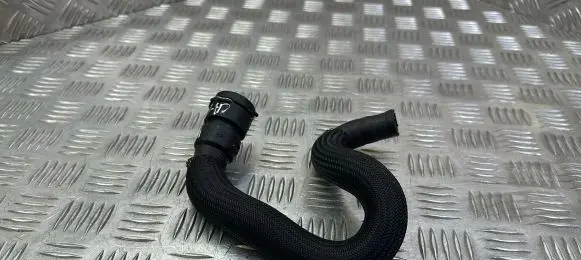 Volvo XC60 Engine coolant pipe/hose