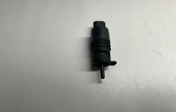 BMW X5 E70 Windscreen/windshield washer pump 6934160 67126934160