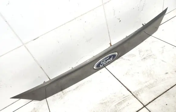 Ford Focus Tailgate trim BM51N43404A0W 11377000