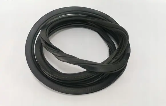 Audi Q5 SQ5 Front door rubber seal 8R0831721F