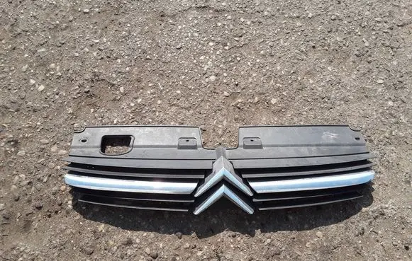 Citroen C5 Front bumper upper radiator grill 9636751980