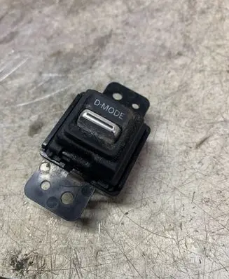 Nissan Qashqai J12 Other switches/knobs/shifts