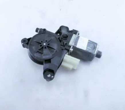 Ford Kuga III Front door window regulator motor LJ6BS23201BE