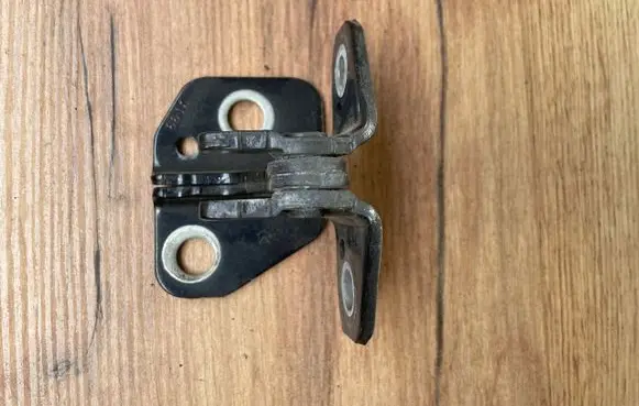 Jeep Grand Cherokee Rear door hinge set 661A