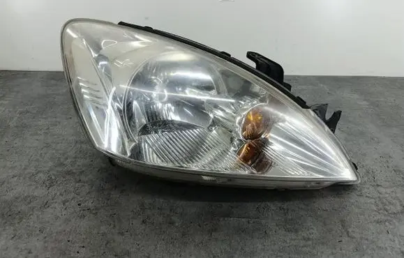 Mitsubishi Lancer VIII Headlight/headlamp 