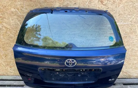 Toyota Avensis T250 Tailgate/trunk/boot lid