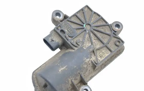 Mercedes-Benz E AMG W213 Intake manifold valve actuator/motor A2139068102 58461H 03EXF1