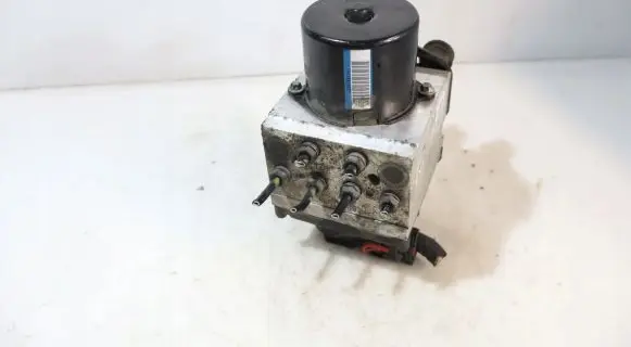 Volkswagen PASSAT B6 ABS Pump 16431601