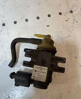 Volkswagen Golf VI Turbo solenoid valve 03L131051BJ 13062011 05112010