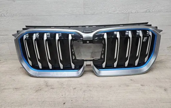 BMW X1 U11 Front grill 9880307