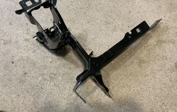 BMW 3 G20 G21 Headlight/headlamp mounting bracket 7422294 7422302