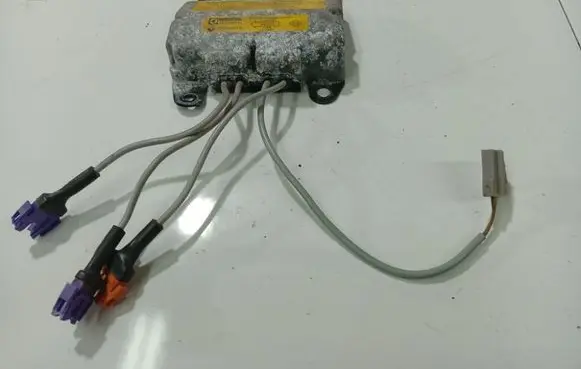 Renault Laguna I Airbag control unit/module 550288800