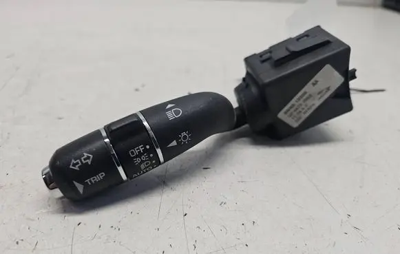 Jaguar XF X250 Indicator stalk 8W8313335AA