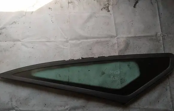 Ford Galaxy Front triangle window/glass as2